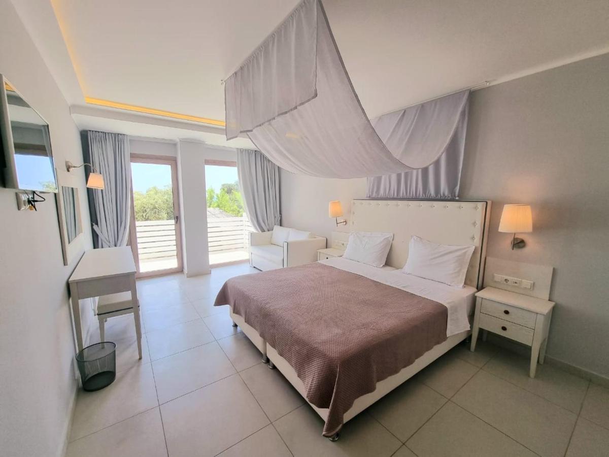 Enjoy Lichnos Bay Village, Camping, Hotel And Apartments Parga Bagian luar foto