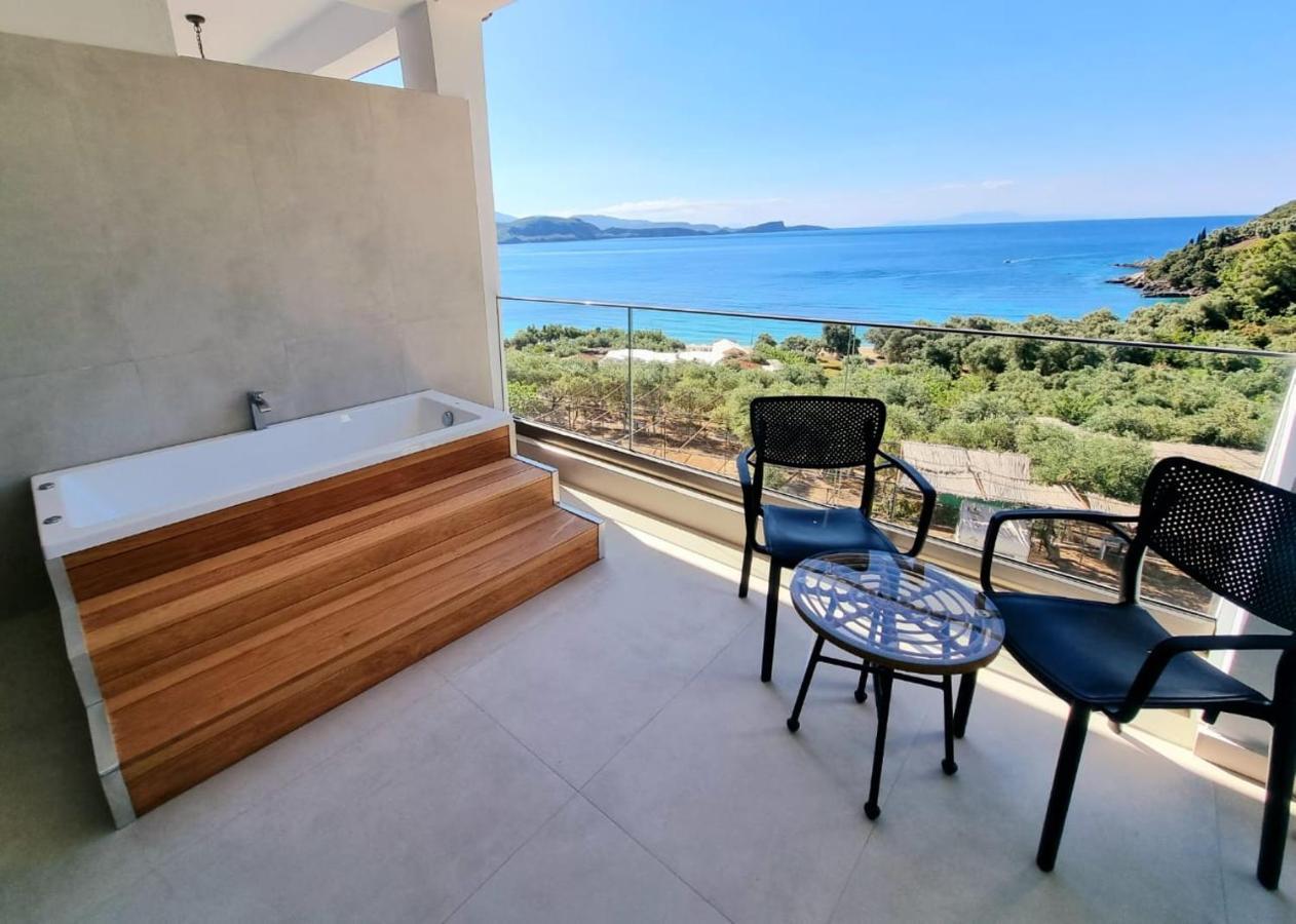 Enjoy Lichnos Bay Village, Camping, Hotel And Apartments Parga Bagian luar foto
