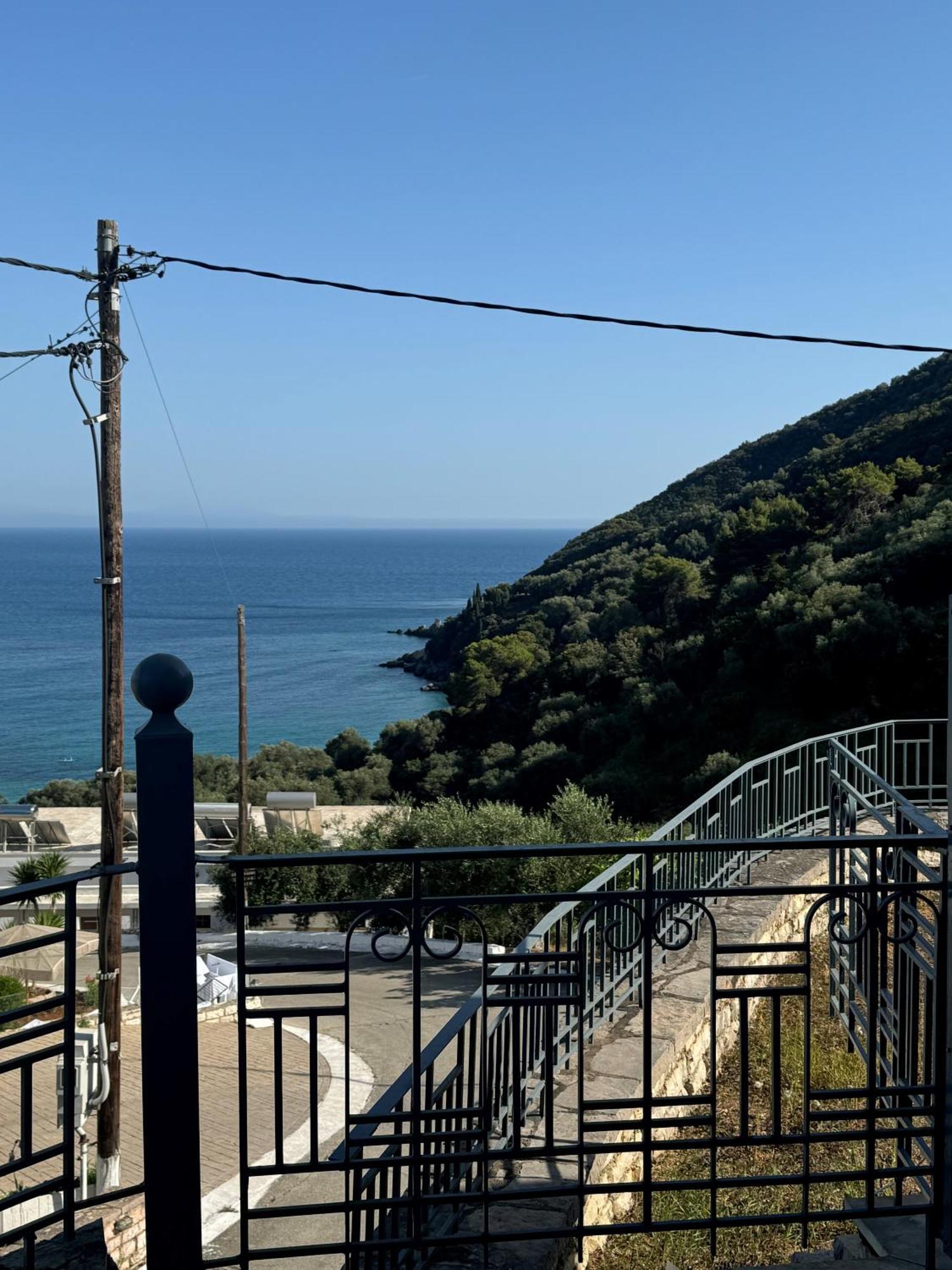 Enjoy Lichnos Bay Village, Camping, Hotel And Apartments Parga Bagian luar foto